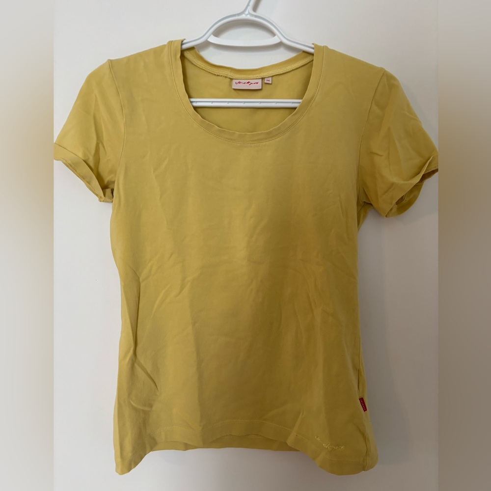Vintage DK brand Jackpot Women's Short Sleeve Tee in Mustard Yellow